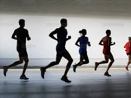 【赛场瞬间】救世主！布克0.7秒干拔轰射三分绝杀雷霆